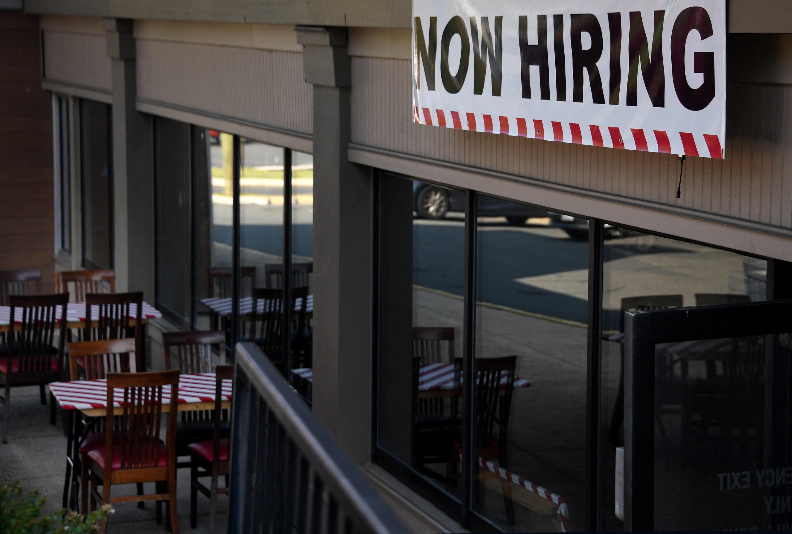 Millones de estadounidenses perderán las prestaciones por desempleo este fin de semana