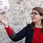 No hay futuro para mujeres como yo, dice futbolista afgana exiliada