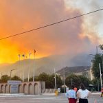 Planta de energía en Turquía evacuada cuando se acerca un incendio forestal