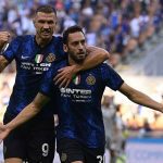Serie A: Hakan Calhanoglu protagoniza el Inter anota cuatro goles ante Génova en la apertura de la temporada