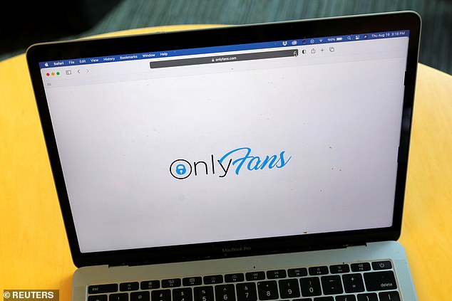 OnlyFans, que se ha convertido en el lugar de referencia para que los creadores publiquen fotos y videos explícitos, prohibirá la pornografía a partir del 1 de octubre.