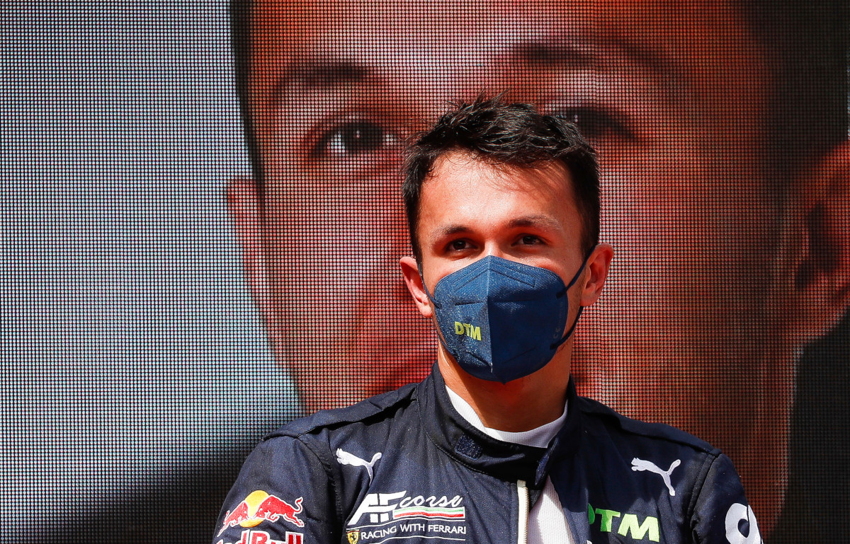 Albon dice que los medios 'impulsaron el impulso' para su regreso a la F1