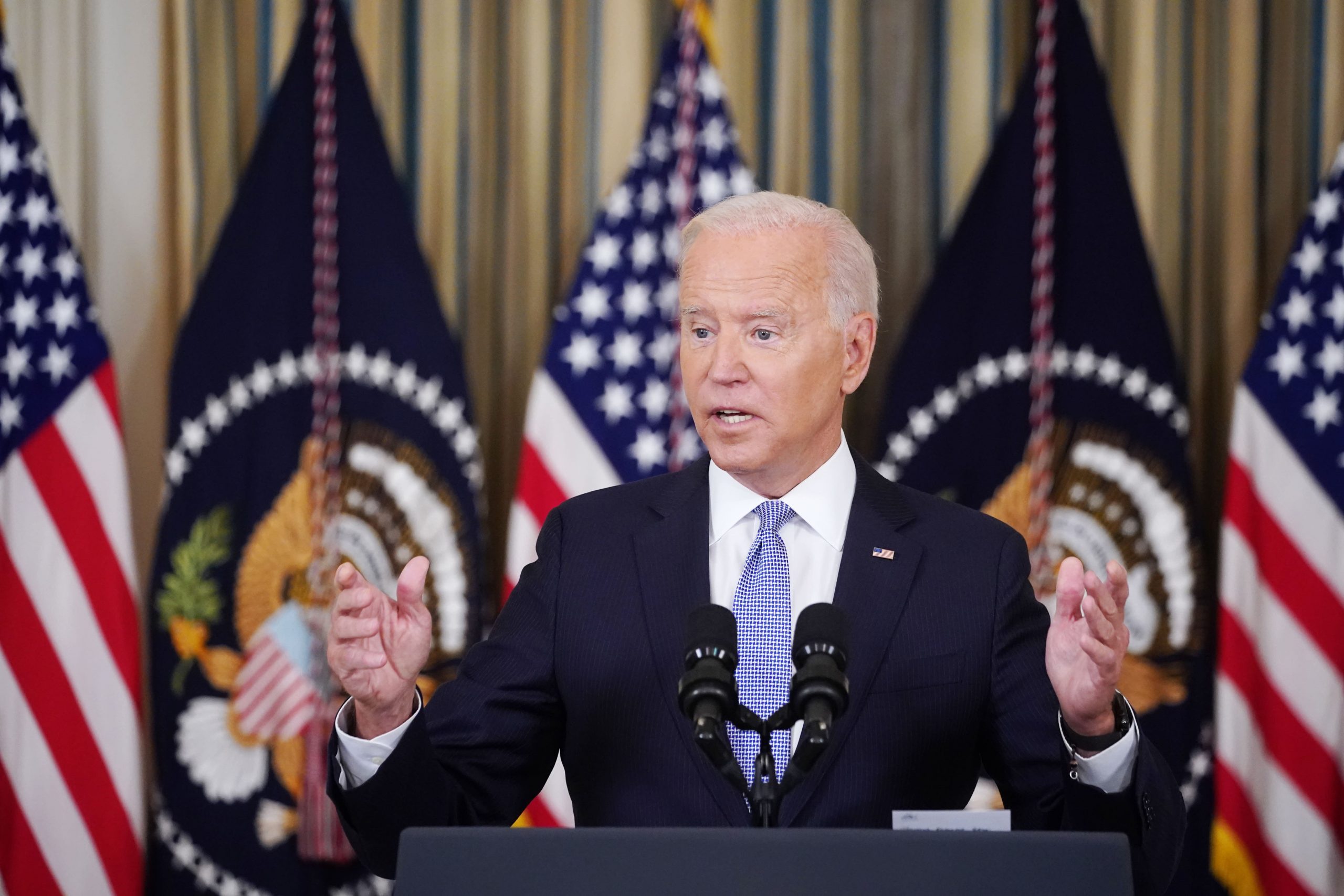 Biden condena el trato de los agentes de la Patrulla Fronteriza a los migrantes haitianos y promete que enfrentarán las consecuencias