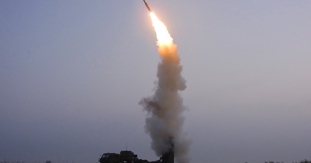 Corea del Norte realiza la segunda prueba de misiles conocida en una semana