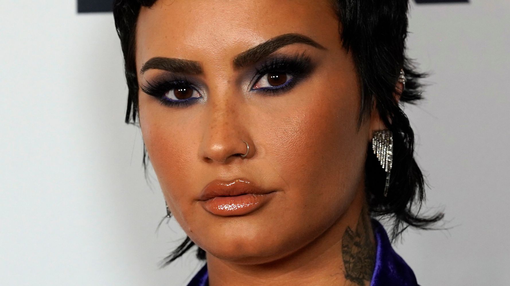 Demi Lovato dice que avistar ovnis fue 'una experiencia hermosa e increíble'