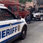 Diputados de la ciudad de Nueva York confiscan furgonetas supuestamente utilizadas como alquileres de Airbnb