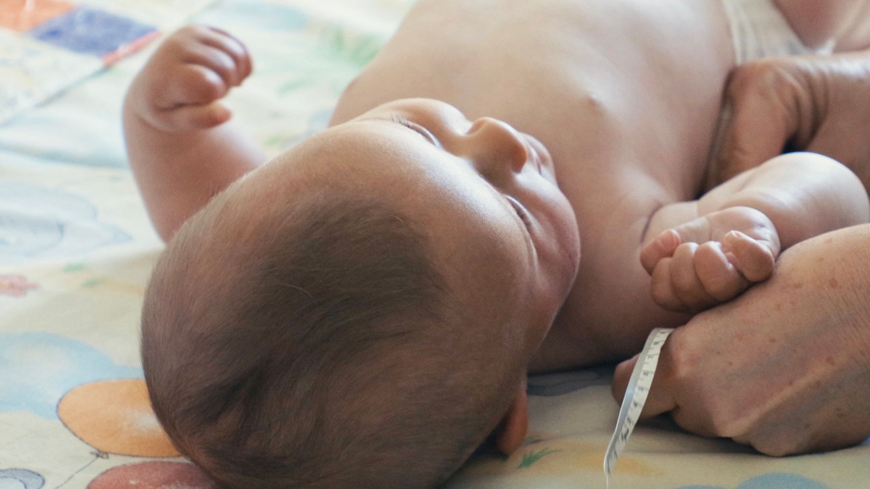 El hospital dejará de dar a luz a los bebés después de que los empleados renuncien en lugar de recibir la vacuna COVID
