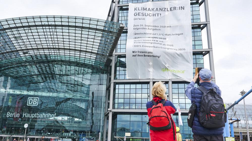 Greenpeace hace un truco para exigir un canciller climático en Alemania