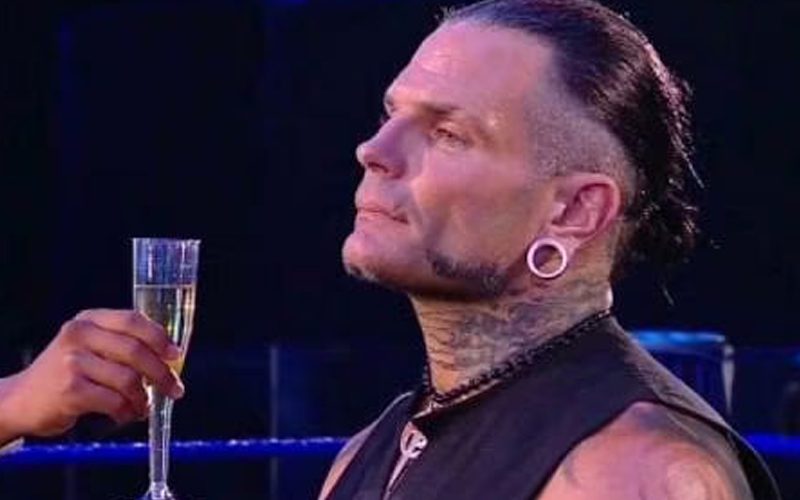 Jeff Hardy nunca se ha sentido incómodo con nada de lo que WWE le ofreció