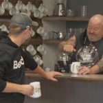 La cafetería Pierrefonds 'pay-what-you-can' ofrece café y comidas para los necesitados - Montreal