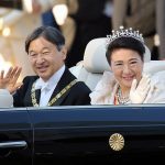 El emperador japonés Naruhito (izq.) Y la emperatriz Masako son los gobernantes actuales de Japón, pero la familia imperial se está quedando sin herederos varones.