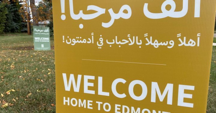Los refugiados de Afganistán comienzan a llegar a Edmonton y Calgary