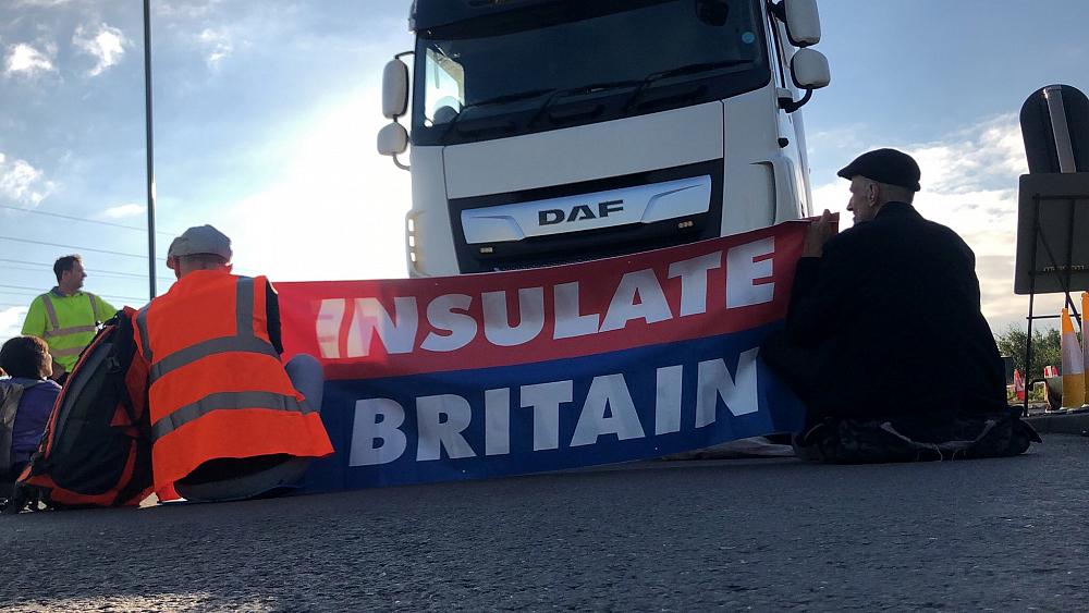 'Miles están muriendo': por qué Insulate Britain ha tenido que bloquear autopistas