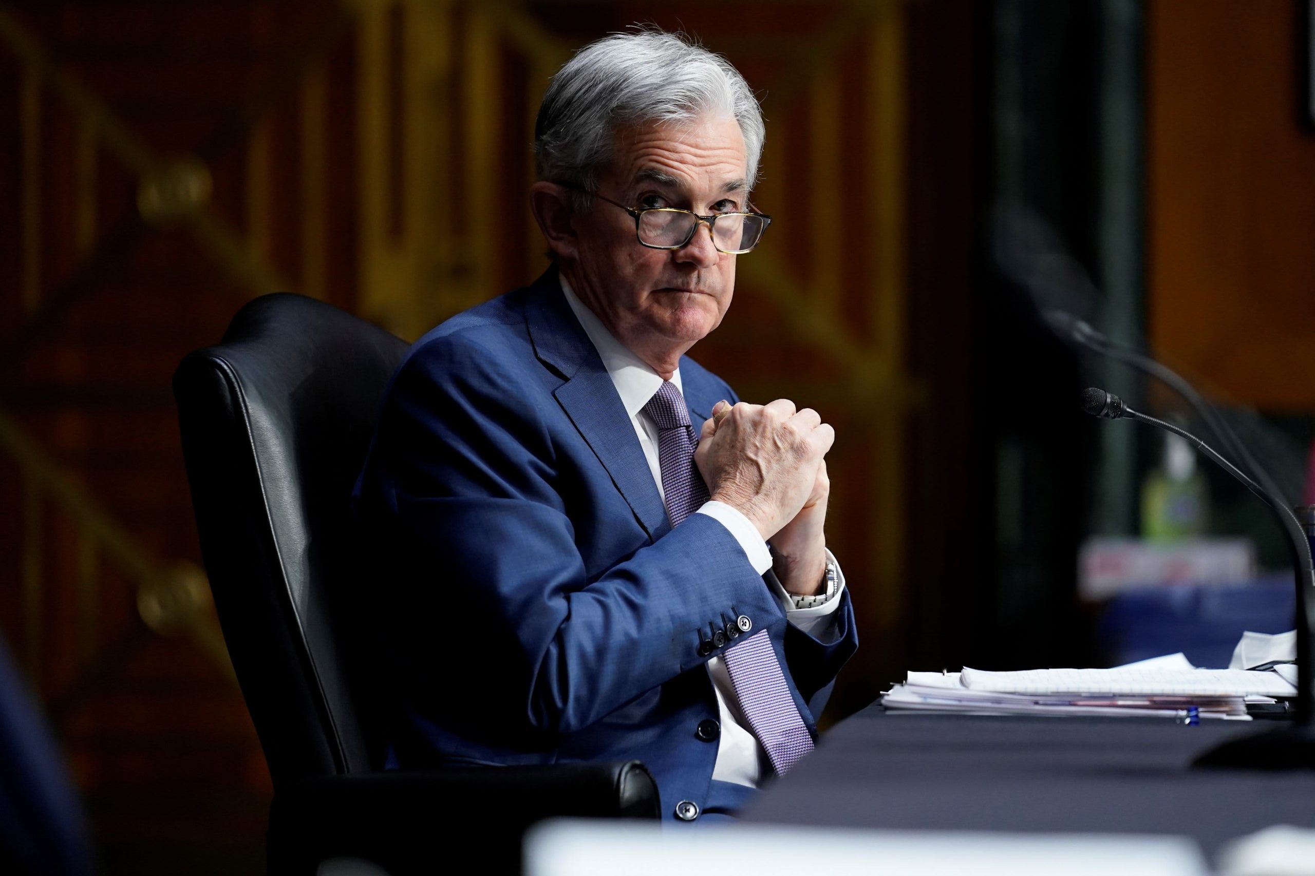 Powell ordena revisión de ética después de que los presidentes de la Fed revelaran inversiones multimillonarias
