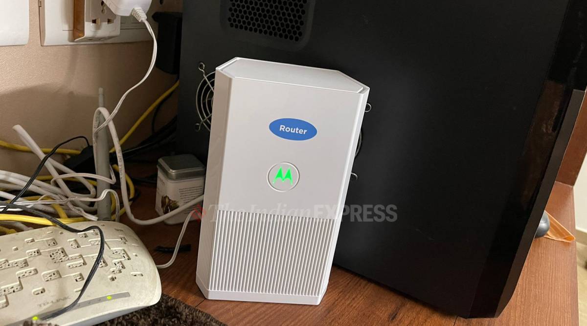 Motorola MH7020 mesh WiFi, MH7020 review, MH7020 Wifi system review, Motorola Mesh Wifi system review, Motorola MH7020 price, Motorola MH7020 price in India
