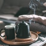 Definitivamente es hora de calentar la tetera, ya que se ha descubierto que beber una taza de té aumenta la capacidad intelectual y mejora el rendimiento en tareas creativas (imagen de archivo)