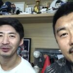 El ex abogado de derechos humanos y periodista ciudadano Chen Qiushi (izquierda) ha resurgido por primera vez en 18 meses.  Fue visto en una transmisión en vivo de YouTube con el artista marcial Xu Xiaodong.