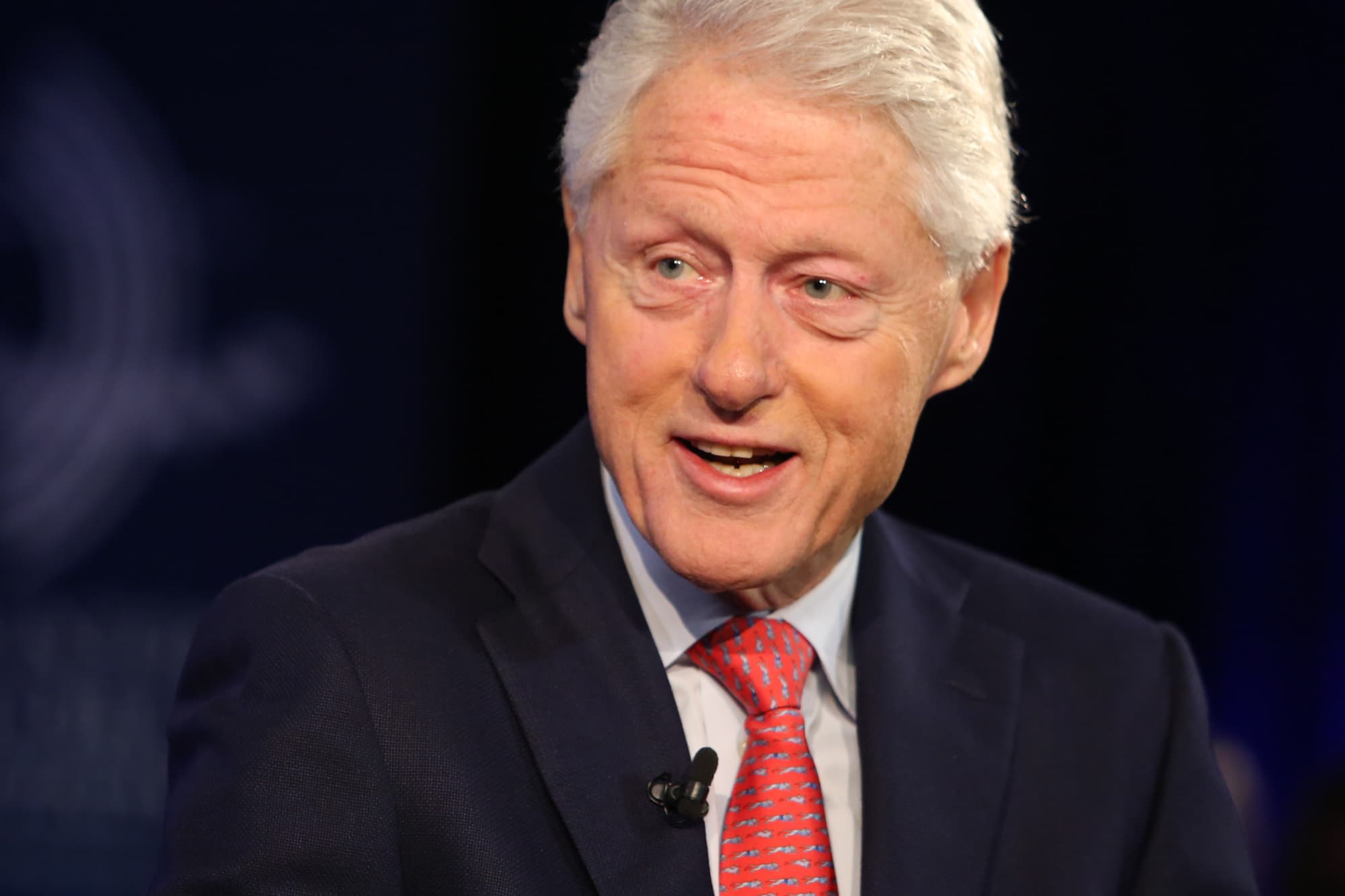El ex presidente Bill Clinton ingresado en el hospital con una infección no relacionada con Covid