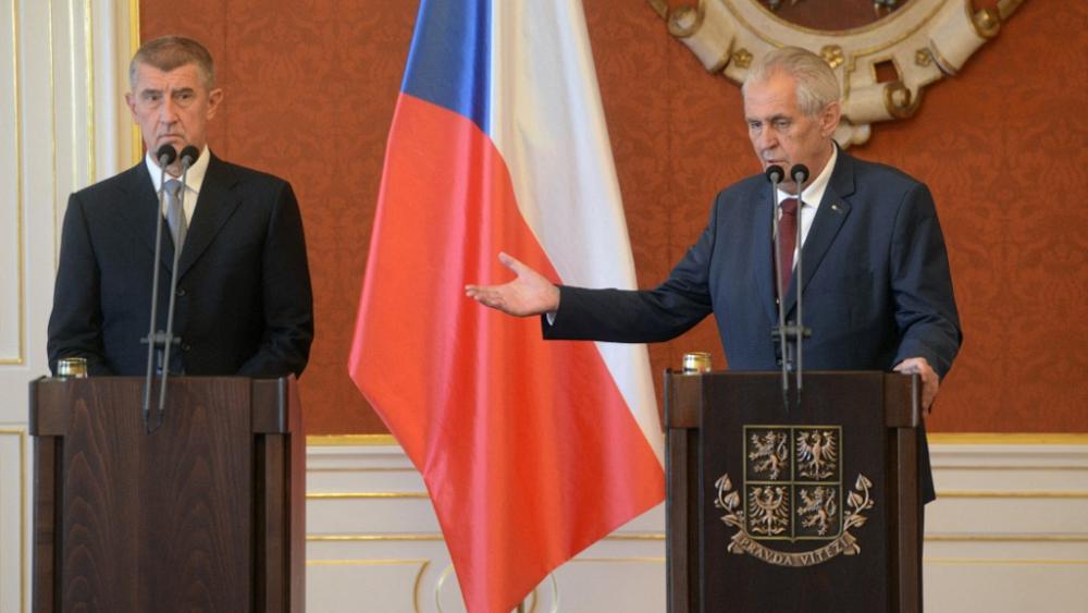 Elecciones checas: Babiš sigue a la cabeza con el respaldo presidencial