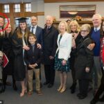 Una foto de la familia Biden de 2016 muestra a Jack Owens (en un círculo), el esposo de la hermana de Joe Biden.