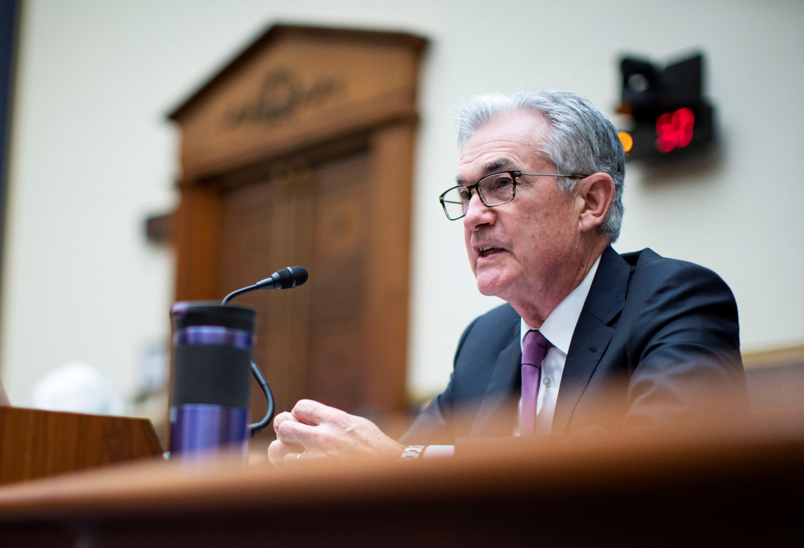La Fed dice que podría comenzar un 'proceso de reducción gradual' a mediados de noviembre