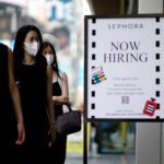 Las solicitudes de desempleo caen por debajo de 300.000 por primera vez desde que comenzó la pandemia