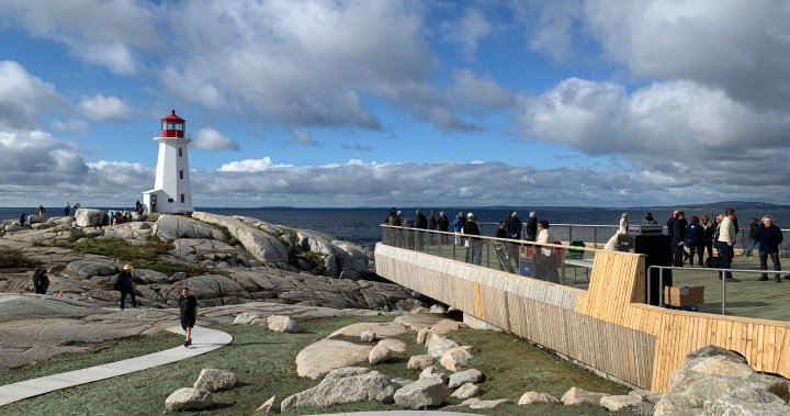 Se abre la plataforma de observación en Peggy's Cove en Nueva Escocia con miras a mejorar la seguridad - Halifax