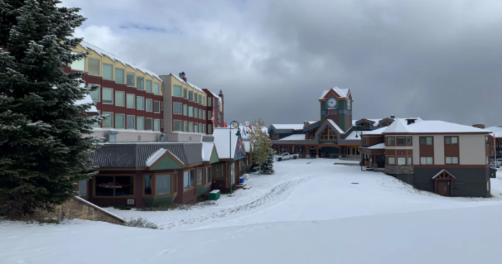 Algunas estaciones de esquí de Columbia Británica requieren prueba de vacunación para subir a la montaña - Okanagan