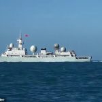 Un barco espía chino fue visto acechando frente a la costa australiana durante tres semanas y pasando por varias bases militares importantes (en la foto, barco de vigilancia utilizado por China para monitorear los ejercicios militares entre Australia y Estados Unidos).