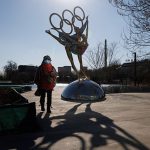 China espera celebrar los Juegos Olímpicos de Invierno de 2022 'sin problemas' y según lo programado a pesar de Covid