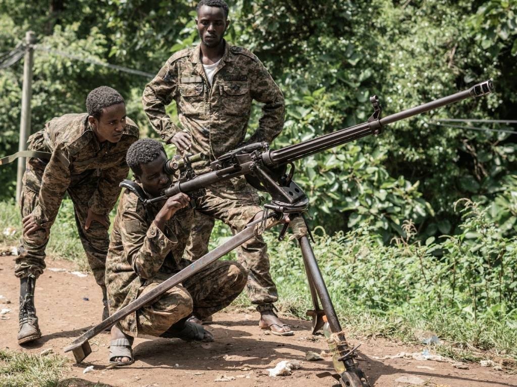 Ethiopian National Defence Force (ENDF) soldiers train with a DShK 1938, a Soviet heavy machine gun.