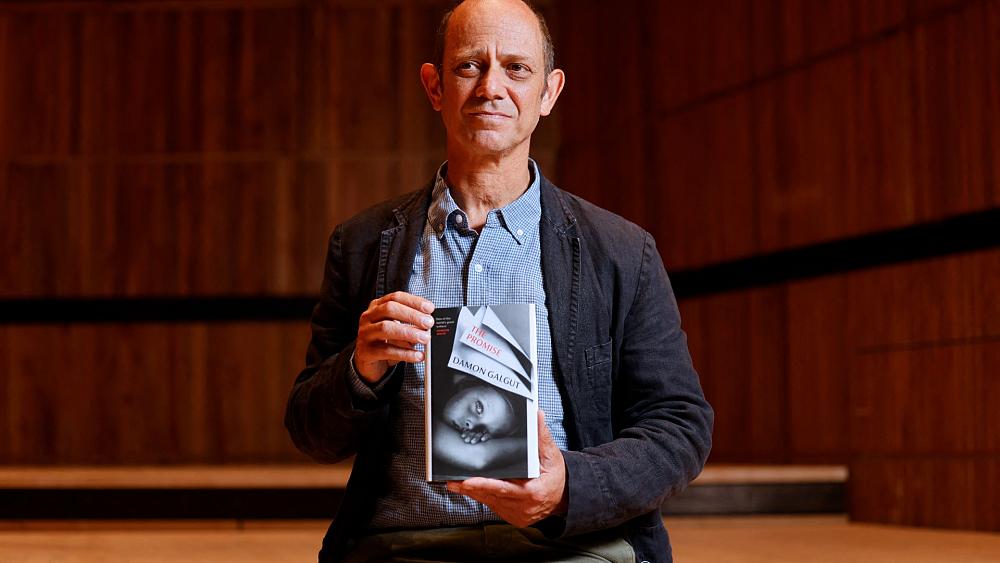 El sudafricano Damon Galgut gana el premio Booker por 'La promesa'