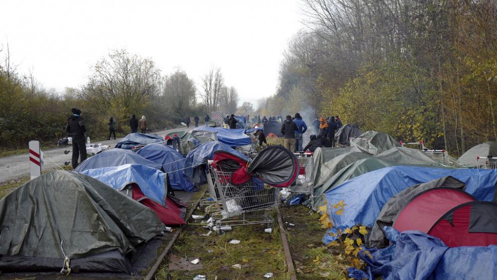 Funcionarios europeos de migración se reúnen en Calais tras la tragedia del Canal de la Mancha