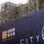 Las acciones del desarrollador inmobiliario chino Kaisa suben un 20% después del plan de reestructuración de la deuda