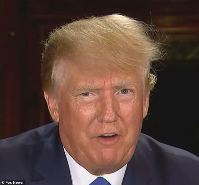 El expresidente Donald Trump apareció en el programa de Stuart Varney en Fox el viernes para hablar sobre la Administración Biden, a la que llamó un 'desastre'.