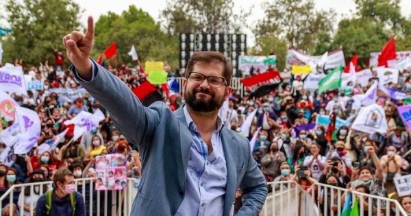 Boric gana la segunda vuelta para convertirse en el presidente más joven de la historia de Chile
