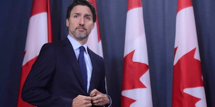 Canadá amplía los programas de ayuda para luchar contra Omicron, dice que lo peor está por venir