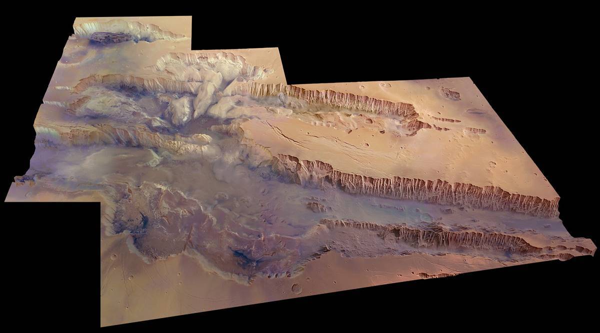 Valles_Marineris_pillars