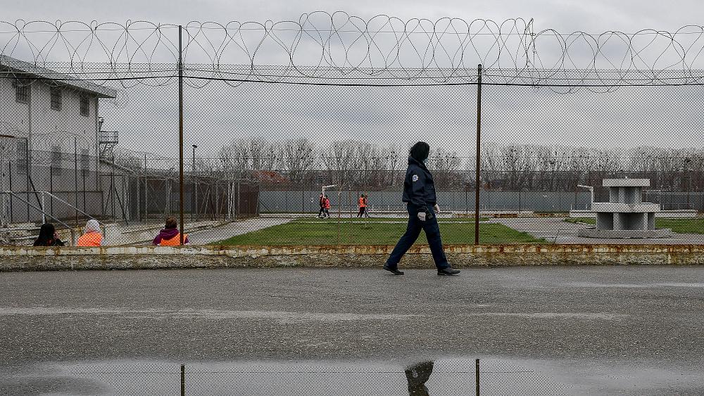 Dinamarca planea alquilar 300 celdas de prisión en Kosovo para aliviar el hacinamiento