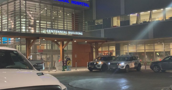 Dos hombres baleados, el departamento de emergencias del hospital de Kelowna está bajo llave