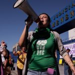 El Salvador libera a tres mujeres condenadas por abortos