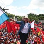 El presidente hondureño Hernández acepta la victoria de Xiomara Castro