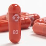 Estados Unidos agrega la píldora Merck como segundo fármaco fácil de usar contra COVID-19