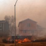 Funcionarios de Colorado describen la devastación de los incendios forestales, algunas subdivisiones 'totalmente desaparecidas'