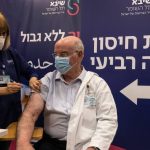 Israel comienza a administrar la cuarta dosis de vacuna