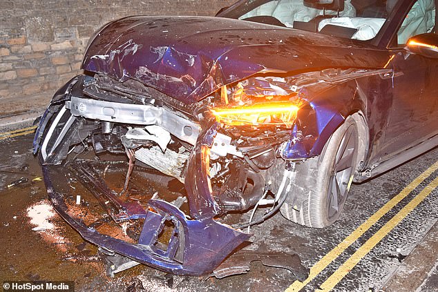El Audi A5 de Loic Freeman después del accidente en mayo de 2020 cuando se pasó una luz roja mientras conducía bajo los efectos del alcohol