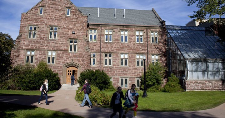 Las universidades de Mount Allison y Moncton comenzarán el semestre de 2022 en línea - New Brunswick