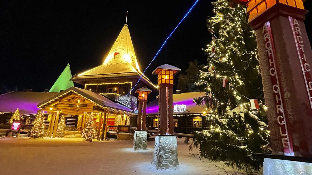 Los centros turísticos navideños finlandeses están listos para las festividades, pero temen a Omicron