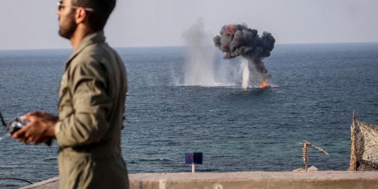 Los juegos de guerra de Irán en el Golfo eran una advertencia a Israel, dicen los principales comandantes iraníes
