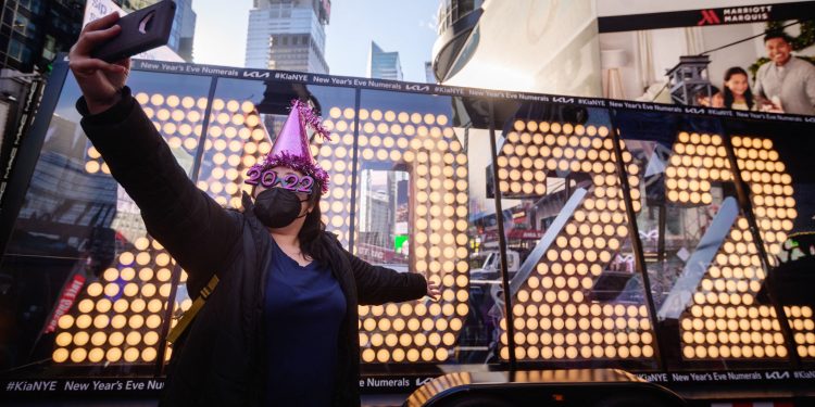 Nueva York requerirá máscaras y distanciamiento social en la celebración de Año Nuevo reducida en Times Square